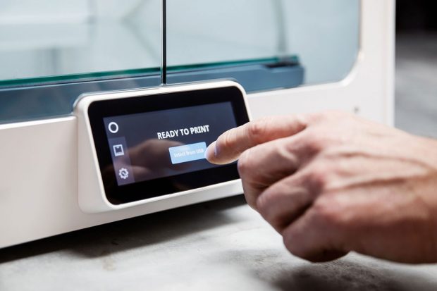 Users can operate the Ultimaker S5 through its integrated 4.7-in. full-color touchscreen interface. The touchscreen also displays detailed status information. Image courtesy of Ultimaker B.V.